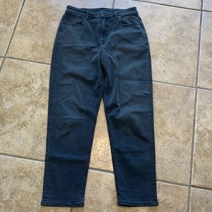 American Eagle Mom Jeans Size 8
